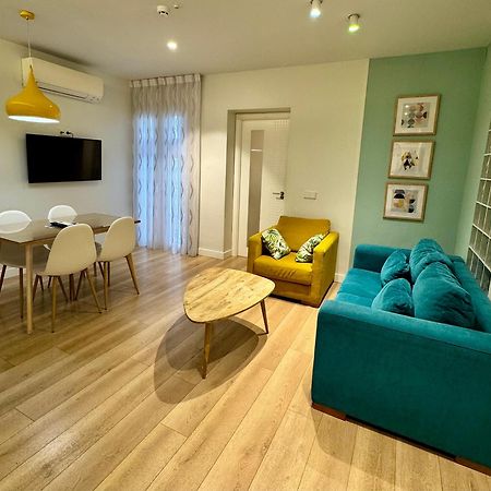 Apartamentos Apolo Madrid Esterno foto